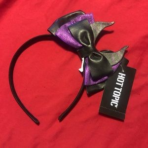 SOLD NWT Maleficent bow headband